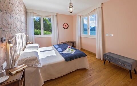 Angela Villa: Cama, Mueble, Habitación, Diseño De Interiores, Lecho, Sábana, Linos, Suelo, Habitación, Textil