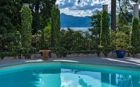 Camilla Villa: Azul, Piscina, Sombra, Eco Hotel, Paisajismo, Recurso, Hojas Perennes, Zona Tropical, Ciudad De Vacaciones