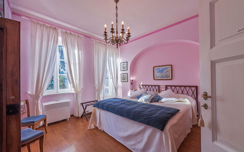 Camilla Villa: Mueble, Diseño De Interiores, Habitación, Cama, Techo, Linos, Lecho, Habitación, Sábana, Textil