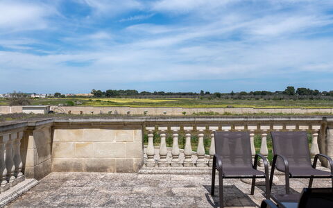 Masseria Ficalindia: Cielo, Balaustre, Fenómeno Meteorológico, Balcón