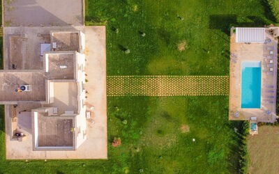 Masseria Ficalindia: Piscina, El Terreno Del Lote, Jardín, Césped, Inmuebles, Paisajismo, Césped Artificial, Recurso, Patio Interior, Diseño