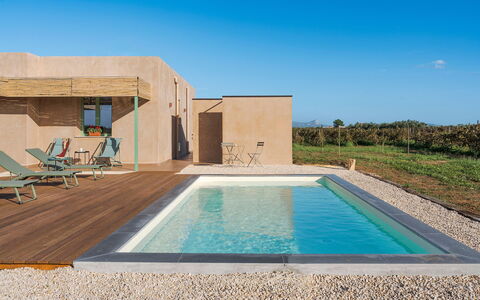 Mami: Piscina, Material Compuesto, Recurso, Eco Hotel, Sombra, Diseño, Mueble Para Exteriores, Villa, Loseta, Sunlounger