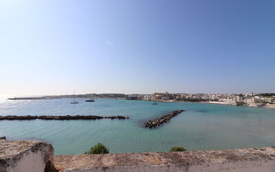 Giulia: Cielo, Los Recursos Hídricos, Azul, Agua, Cuerpo De Agua, Camino Acuático, Mar, Horizonte, Costa, Costeras Y Los Accidentes Geográficos Oceánico