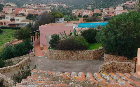 Rocciarossa: Barrio Residencial, Paisaje, Casa, Casa, El Terreno Del Lote, Área Rural, Suburbio, Pueblo, Pueblo De Montaña