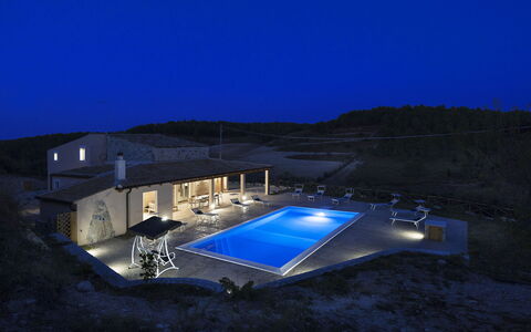 Villa Belvedere: Azul, Piscina, Recurso, Inmuebles, Mueble Para Exteriores, Villa, Thermae, Eco Hotel, Silla, Hotel