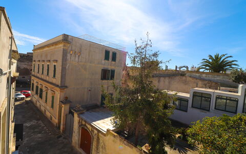 Bacchus: Historic Charming Home: Ventana, Barrio, Barrio Residencial, Departamento, Balcón