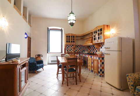 Cariddi Dimora Otranto: Diseño De Interiores, Piso, Mueble, Suelo, Techo, Cocina, Habitación, Mostrador, Gabinetes, Departamento