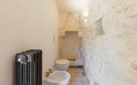 Villa Olivella: Pared, Arreglo De Tubería, Baño, Baño, Plomería, Asiento Del Baño, Pared De Piedra, Loseta, Cerámico, Grifo