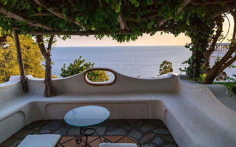 Villa Desideria: Mueble Para Exteriores, Sombra, Planta De Casa, Recurso, Piscina, Zona Tropical, Eco Hotel, Maceta