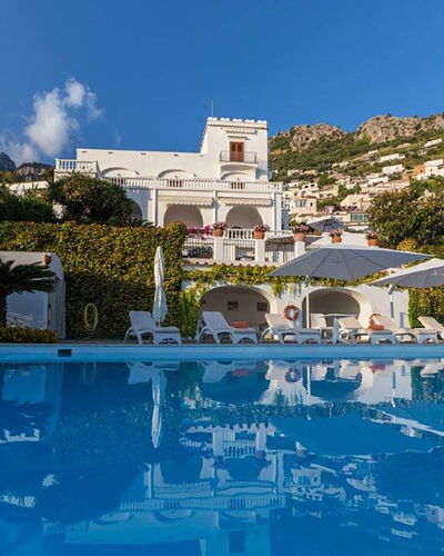 Villa Desideria: Piscina, Recurso, Ciudad De Vacaciones, Hotel, Thermae, Villa, Pueblo De Montaña, Hacienda, Hotel Boutique