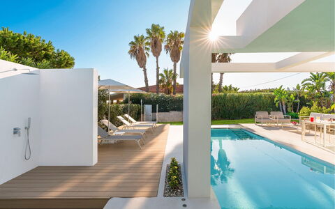Villa Zora: Recurso, Casa, Suelo, Piscina, Eco Hotel, Departamento, Sombra, Inmuebles, Villa, Mueble Para Exteriores
