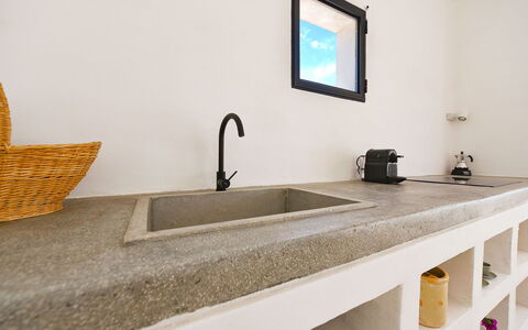 Trulli Fontana: Arreglo De Tubería, Mostrador, Grifo, Plomería, Lavabo, Loseta, Cocina, Fregadero, Gabinetes, Granito