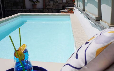 Villa Pietraluna: Piscina, Recurso, Planta De Casa, Maceta, Eco Hotel, Diseño Floral, Hotel