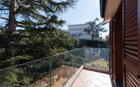 Villa Ava: Departamento, Balcón, Pretil, Condominio, Cerca, La Luz Del Día