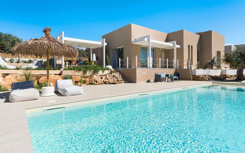 Villa Cornino: Recurso, Piscina, Inmuebles, Eco Hotel, Mueble Para Exteriores, Villa, Ocio, Sombra, Paraguas, Hotel