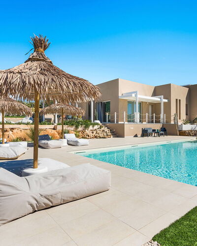Villa Cornino: Recurso, Piscina, Departamento, Eco Hotel, Mueble Para Exteriores, Inmuebles, Sombra, Villa, Hotel, Sunlounger