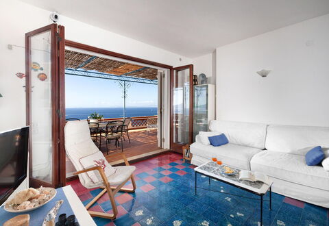 Sea Scent: Mueble, Piso, Mar, Suelo, Diseño De Interiores, Oceano, Silla, Recurso, Habitación, Departamento