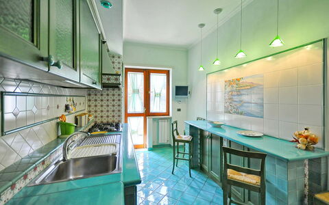 Apartment Bright: Diseño De Interiores, Piso, Cocina, Techo, Suelo, Habitación, Mostrador, Encendiendo, Casa, Lámpara