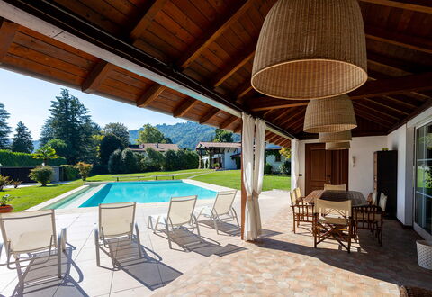Villa Brin: Recurso, Piscina, Casa De Campo, Eco Hotel, Cabaña, Inmuebles, Sombra, Hacienda, Villa, Estructura Al Aire Libre