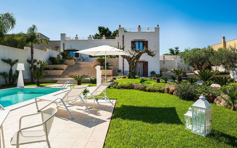 Villa la Pigna: Barrio Residencial, Recurso, Jardín, Casa, Piscina, Maceta, Inmuebles, Paisajismo, Eco Hotel, Hacienda