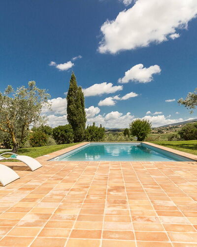 Villa Molinazzo 14: Piscina, Mueble Para Exteriores, Jardín, Paisajismo, Losa, Sombra, Loseta, Recurso, Eco Hotel, Fuente De Agua