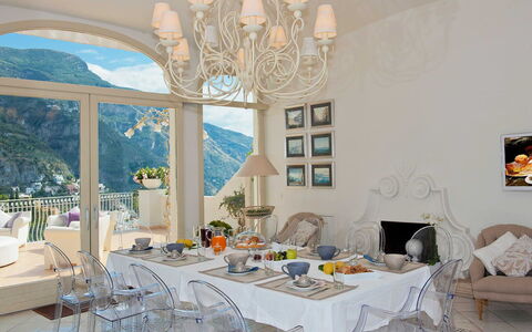 Villa Moresca: Mueble, Diseño De Interiores, Silla, Mesa, Techo, Comedor, Textil, Cocina Y Comedor Mesa, Encendiendo, Habitación