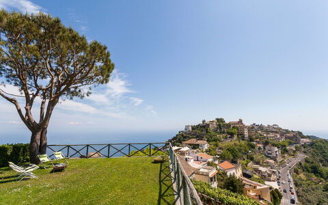 Il Giardino di Ravello: Azul, Costa, Horizonte, Mar, Costeras Y Los Accidentes Geográficos Oceánico, Oceano, Hill Station, Apuntalar, Promontorio