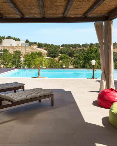 Villa Almond: Piscina, Mueble, Mueble Para Exteriores, Recurso, Silla, Ocio, Sombra, Sunlounger, Eco Hotel, Patio