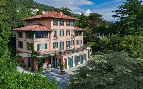 Villa Camilla: Edificio, Barrio Residencial, Fachada, Departamento, Casa, Casa, Asentamientos Humanos, Uso Mixto, Balcón, Condominio