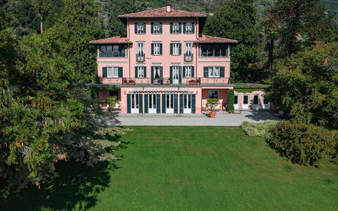 Villa Camilla: Barrio Residencial, Casa, Inmuebles, Mansión, Jardín, Césped, Villa, Yarda, Hacienda, Casa De Campo