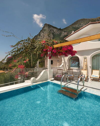 Villa delle Sirene: Piscina, Recurso, Costeras Y Los Accidentes Geográficos Oceánico, Costa, Eco Hotel, Ocio, Villa, Inmuebles, Hacienda, Ciudad De Vacaciones