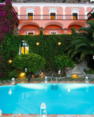 Villa Elyseum: Piscina, Recurso, Hacienda, Ciudad De Vacaciones, Eco Hotel, Hotel, La Iluminación Del Paisaje, Villa