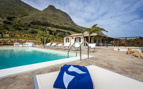 Villa Gea: Ocio, Piscina, Recurso, Vacaciones, Eco Hotel, Inmuebles, Ciudad De Vacaciones, Villa