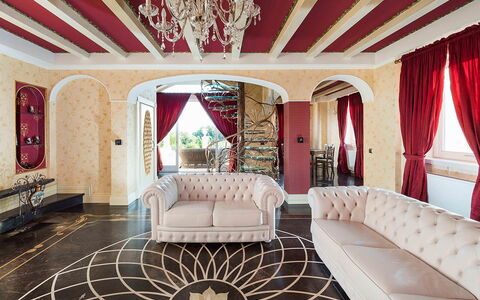 Villa Gemma: Piso, Diseño De Interiores, Mueble, Suelo, Madera, Sofá, Encendiendo, Techo, Sala, Mesa