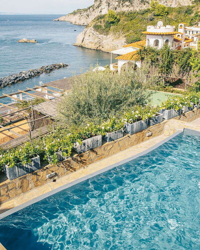 Villa Heart: Agua, Cuerpo De Agua, Piscina, Recurso, Costeras Y Los Accidentes Geográficos Oceánico, Costa, Mar, Eco Hotel, Ciudad De Vacaciones, Apuntalar