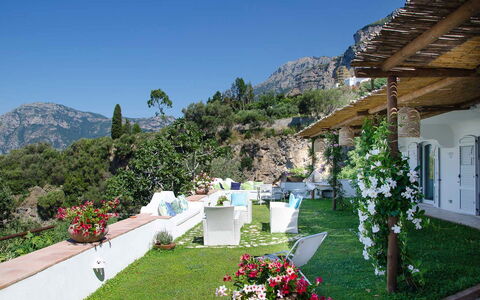 Villa Il Sogno di Praiano: Jardín, Hill Station, Paisajismo, Cordillera, Hacienda, Inmuebles, Recurso, Yarda, Villa, Eco Hotel