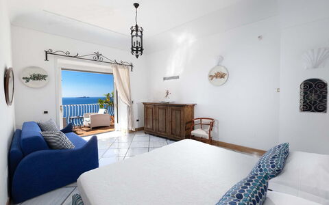 Villa Magnolia: Azul, Mueble, Suelo, Piso, Diseño De Interiores, Mar, Silla, Departamento, Recurso, Oceano