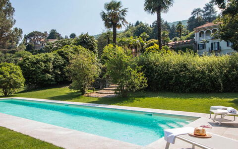 Villa Romantica: Piscina, Arbusto, Recurso, Jardín, Ocio, Sombra, Paisajismo, Eco Hotel, Hacienda