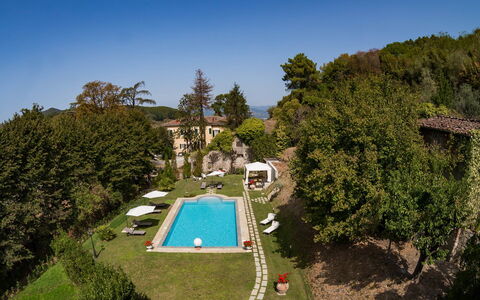Villa Vorno: Piscina, Inmuebles, Villa, Recurso, Jardín, Hacienda, Paisajismo, Eco Hotel, Thermae, Yarda
