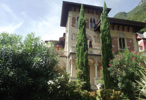 Zarina: Casa, Hacienda, Inmuebles, Mansión, Jardín, Villa, Yarda, Columna, Casa Histórica