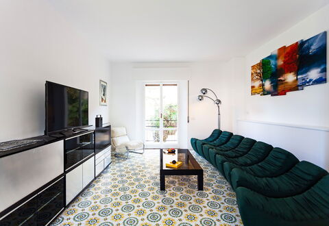 Casa Milena: Mueble, Diseño De Interiores, Piso, Suelo, Pared, Sofá, Sala, Habitación, Encendiendo, Casa