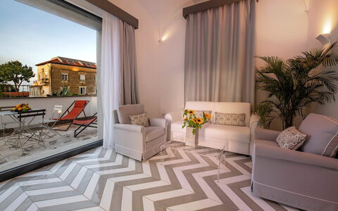 Suite Agave: Mueble, Piso, Diseño De Interiores, Suelo, Departamento, Silla, Sofá, Sala, Maceta