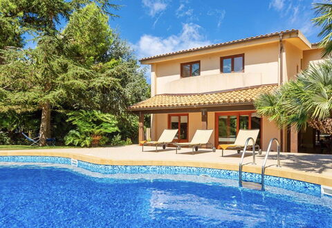 Villa Acquamarina: Piscina, Barrio Residencial, Recurso, Casa, Inmuebles, Eco Hotel, Villa, Hacienda, Mueble Para Exteriores, Hotel