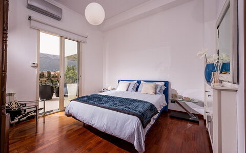 Casa Maurus: Mueble, Diseño De Interiores, Cama, Habitación, Sábana, Piso, Lecho, Suelo, Habitación, Techo