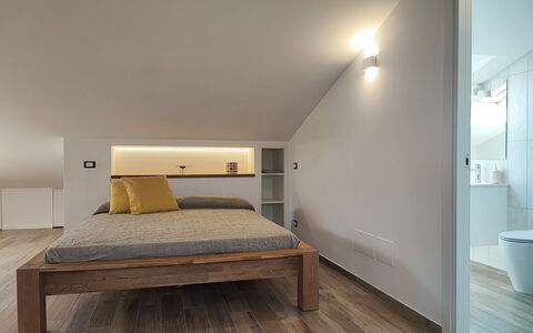 Casa Nadia: Mueble, Diseño De Interiores, Piso, Suelo, Pared, Cama, Habitación, Suelos De Madera, Madera, Techo