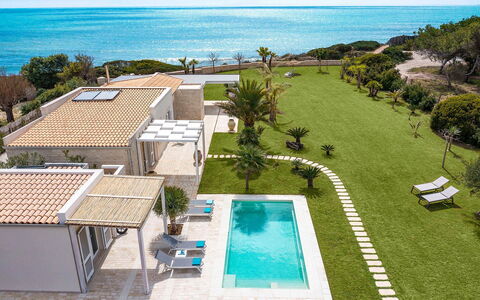 Villa Doddi: Piscina, Recurso, Mar, Eco Hotel, Inmuebles, Villa, Ocio, Mueble Para Exteriores, Balneario