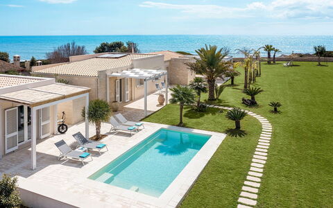 Villa Doddi: Piscina, Recurso, Inmuebles, Eco Hotel, Villa, Sombra, Mansión, Ocio, Mueble Para Exteriores