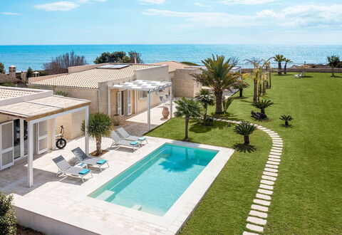 Villa Doddi: Piscina, Recurso, Inmuebles, Eco Hotel, Villa, Sombra, Mansión, Ocio, Mueble Para Exteriores