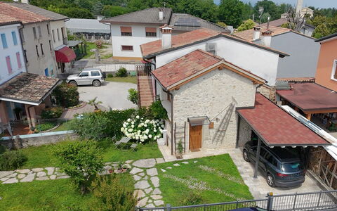 La Casetta dei Palù, Valdobbiadene: Edificio, Casa, Barrio Residencial, Techo, Barrio, Casa, By, Asentamientos Humanos, Diseño Urbano