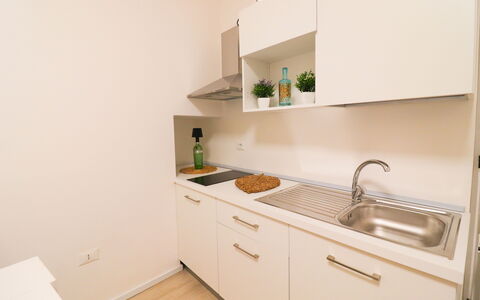 Penelope'S House Centro Storico: Diseño De Interiores, Cocina, Mostrador, Madera, Piso, Aparato De Cocina, Gabinetes, Suelo, Electrodoméstico, Habitación